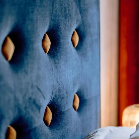 בית הארחה La Maison Du Prevot - Maison D Hotes De Charme Au Pied De La Cathedrale Sainte Cecile D La Maison Du Prevot - Charming At Foot Of Cathedral