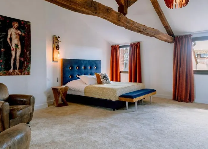 La Maison Du Prevot - Maison D Hotes De Charme Au Pied De La Cathedrale Sainte Cecile D La Maison Du Prevot - Charming At Foot Of Cathedral Konukevi 3*